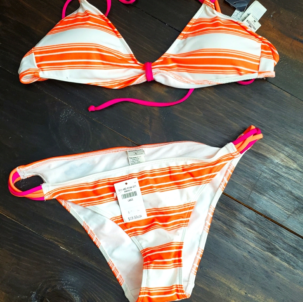 NWT Hollister swim suit 🌙💕👙☀️